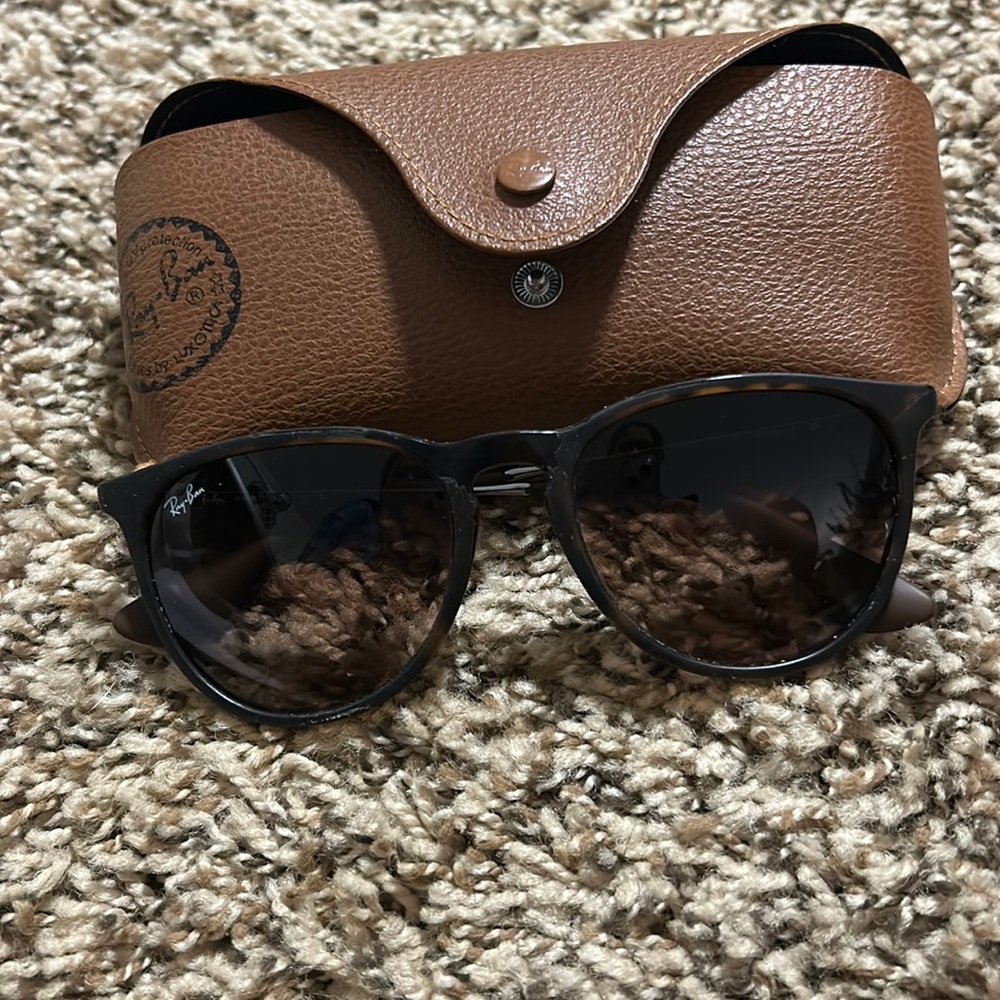 Erika Ray Bans
